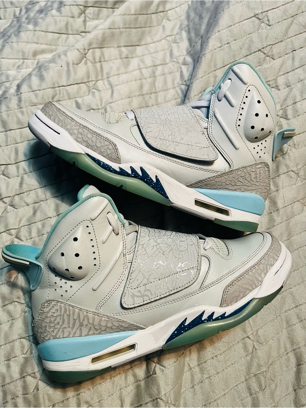 Nike Air Jordan Son of Mars GS 'Pure Platinum' (SKU: 512242 016) Size 8.5